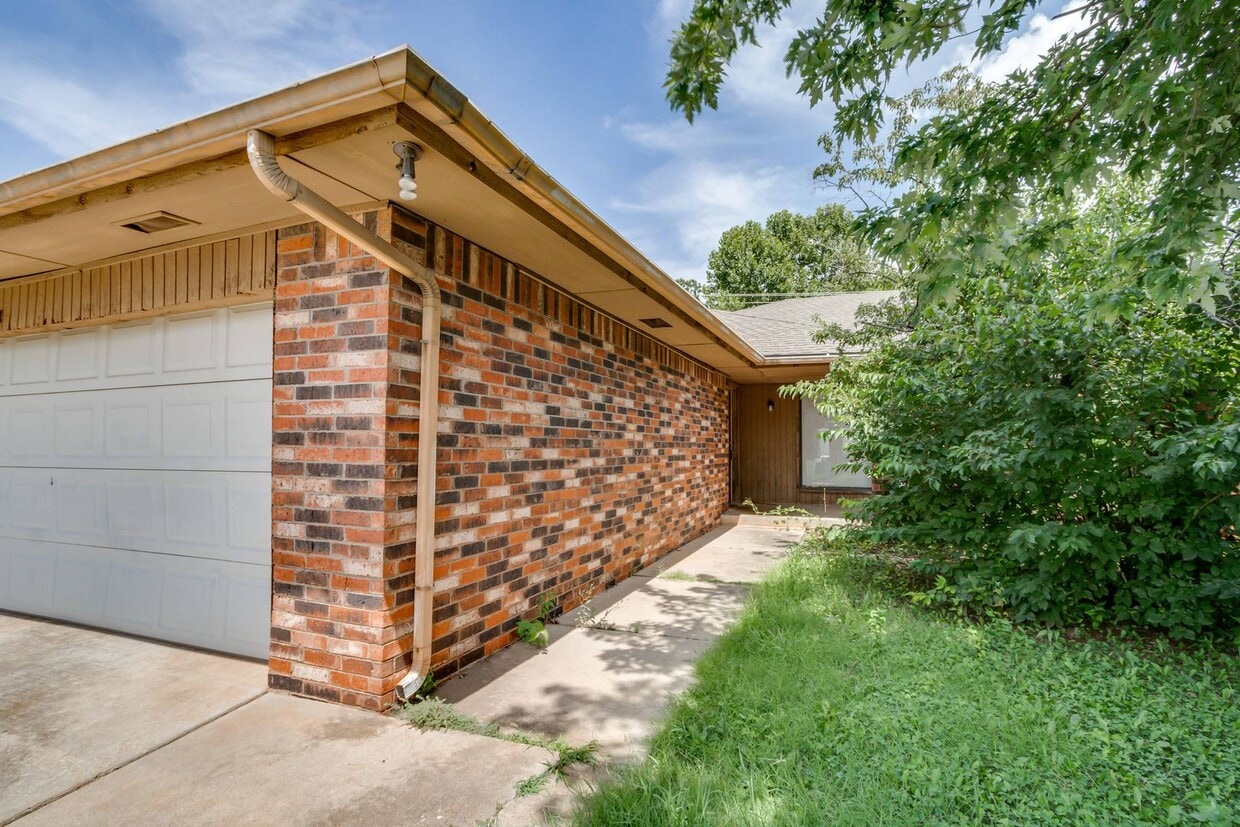 7312/7314 Kings Manor Court - 7312/7314 Kings Manor Court
