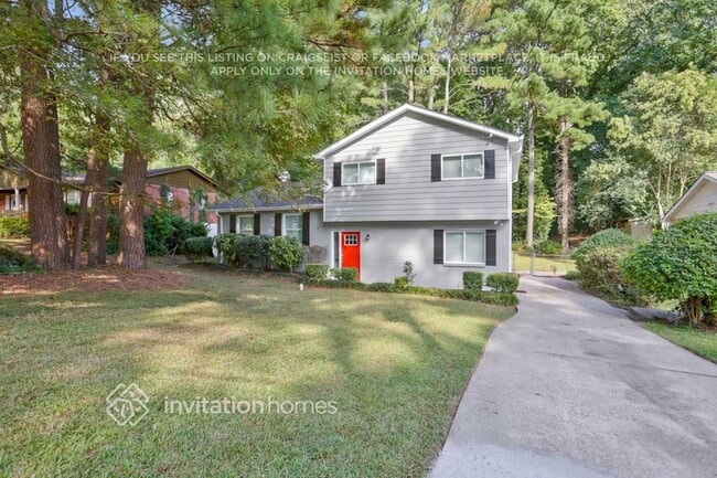 Building Photo - 2132 Rosewood Rd