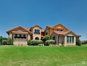 Building Photo - 7916 Bella Flora Dr
