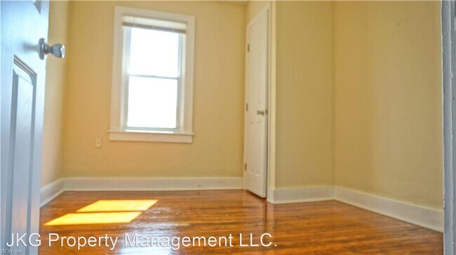 Foto del edificio - 3 br, 1 bath House - 49 Cedar Avenue