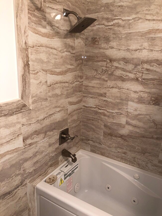 Foto del edificio - 3225 N 33rd St