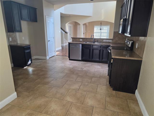 Building Photo - 5848 Burgundy Rose Dr