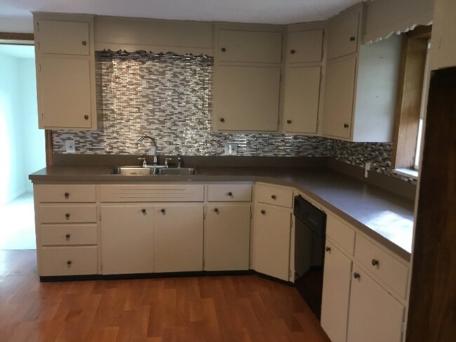 Foto del edificio - 30255 Howard St