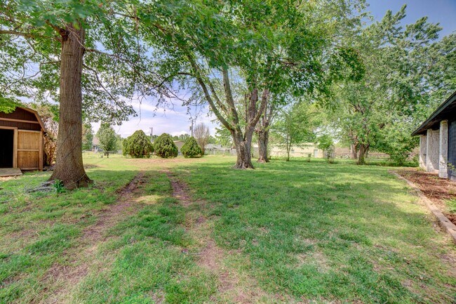 Foto del edificio - 4 Bed / 2 Bath in Sand Springs!