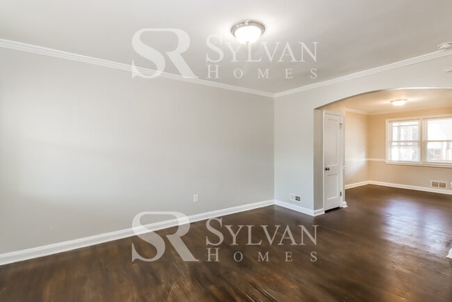 Foto del edificio - Lease today! No extra charge for contentme...