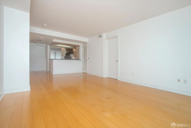 Building Photo - 239 Brannan St