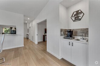 Building Photo - 6010 Chardonnay Ln