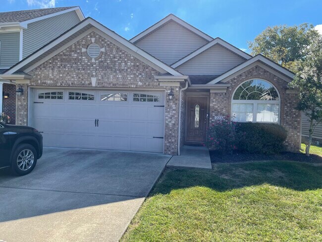 Front yard - 2232 Ice House Way