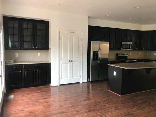 Building Photo - 12291 Broadstone Place, Waldorf, MD, 20601