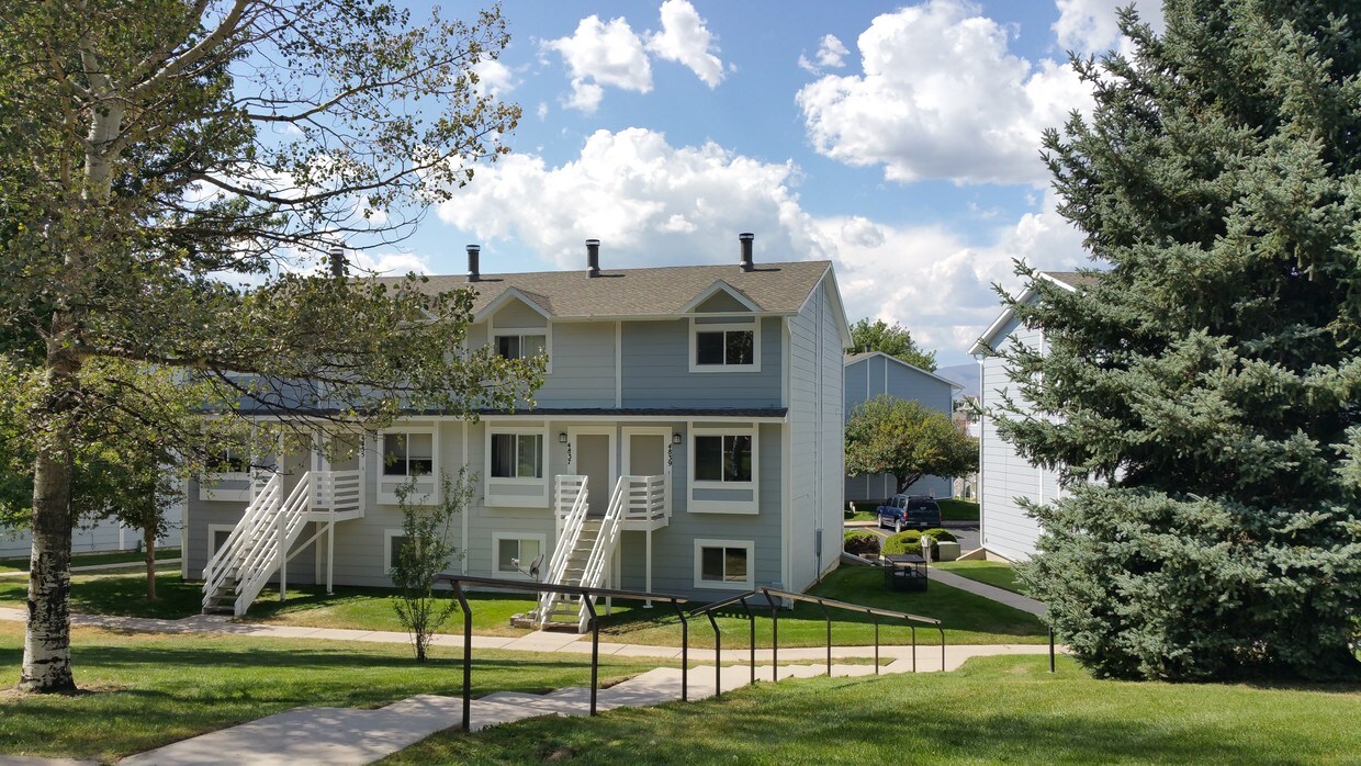 Carefree Village Townhomes Colorado Springs, CO