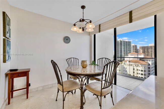 Foto del edificio - 19707 Turnberry Way