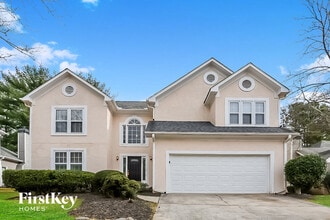 Building Photo - 140 Glen Holly Dr