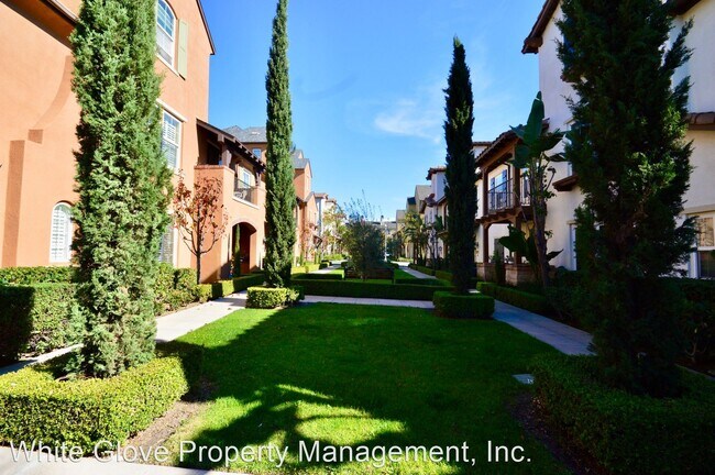 Foto del edificio - 3 br, 3.5 bath House - 756 South Olive Street