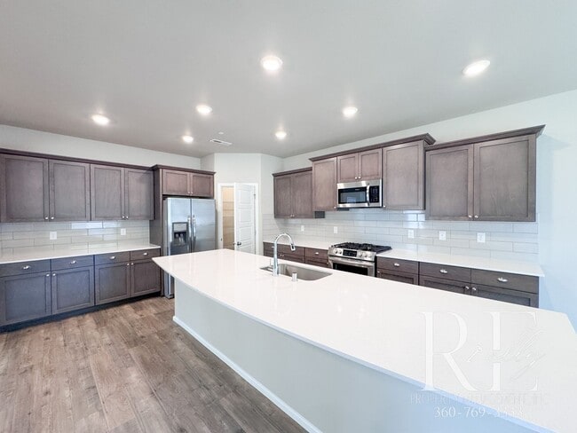Building Photo - 1502 Baker Hts Lp