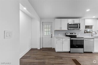 Building Photo - 4685 Kahlua Ln
