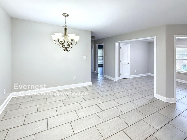 Building Photo - 24752 Rolling Vista Dr