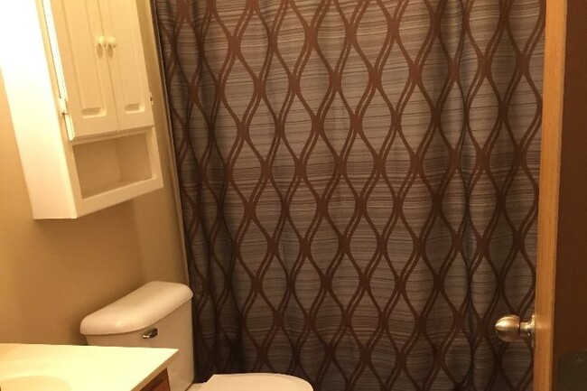 Bathroom - 1526 N Cedar Lake Rd