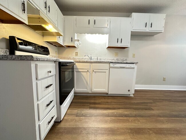 Foto del edificio - Condo for rent in Grayson Valley