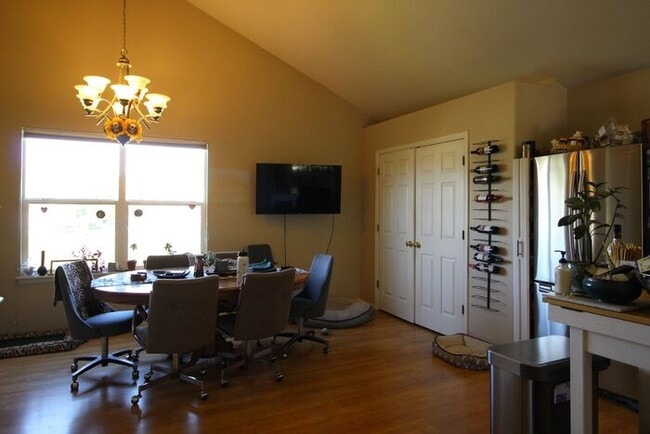 Building Photo - Great House in Loveland