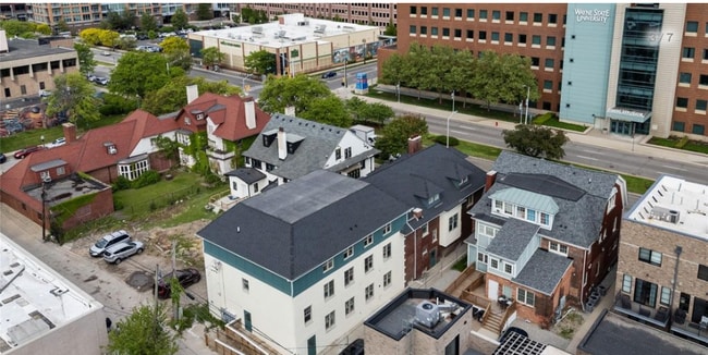 Building Photo - 240 Mack Ave