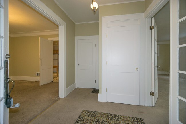 Building Photo - 1616 N 45th St