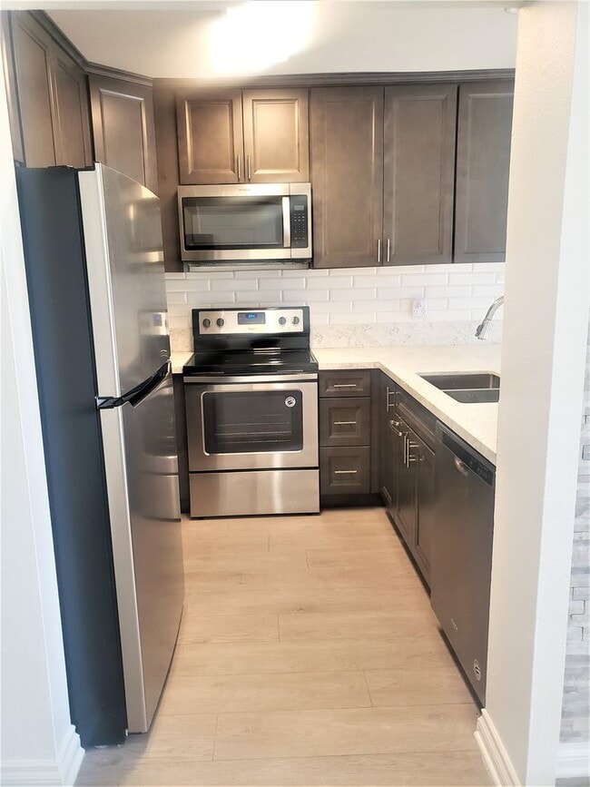 Foto del edificio - Recently Remodeled 2 bedroom