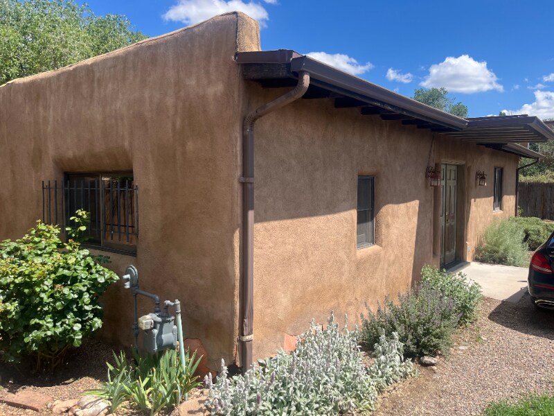 Primary Photo - 620 1/2 Alto St