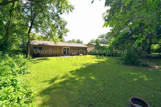 Building Photo - 608 E Toledo St