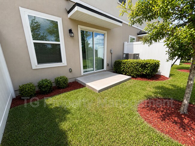 Foto del edificio - 9015 Gifford Dr