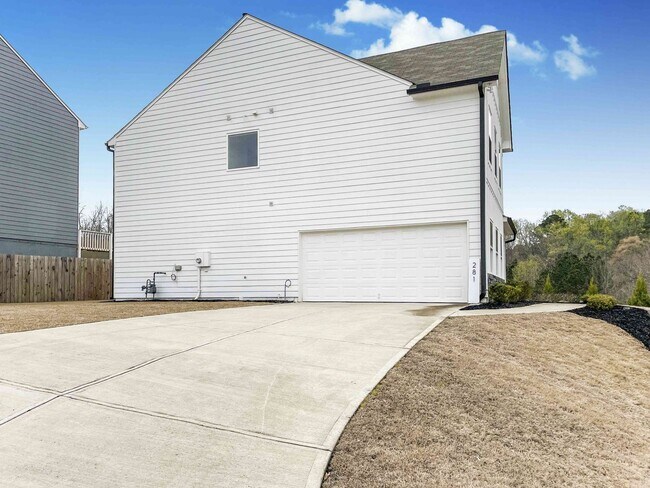 Building Photo - Near New 4BR/2.5BA in Acworth
