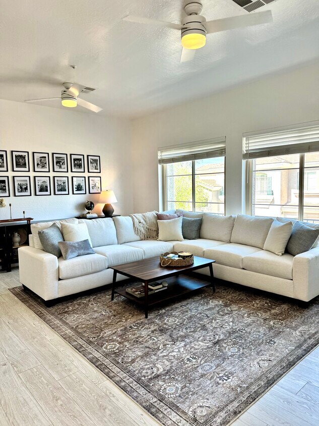 Foto principal - 8180 E Shea Blvd