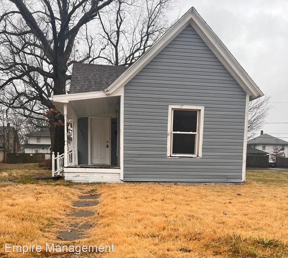 Primary Photo - 2 br, 1 bath House - 1321 Elwood Ave