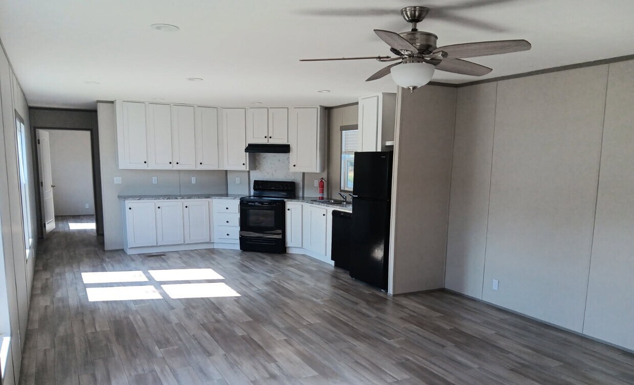 Foto del edificio - 584 Flatwoods Way