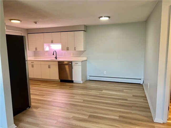 Foto del edificio - 2575 Warwick Ave