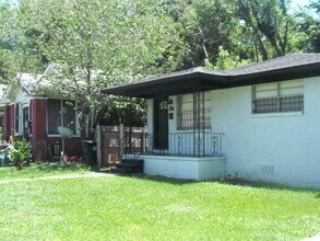 Building Photo - 1793 Steiner Ave SW
