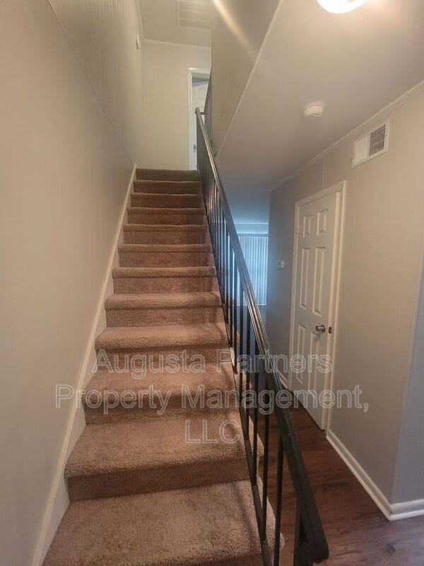 Building Photo - 409 Alta Vista Ave