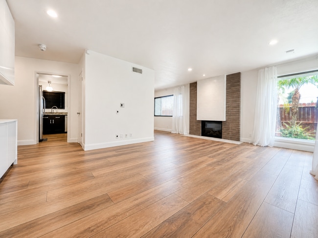 Foto del edificio - 3008 Cardillo Ave