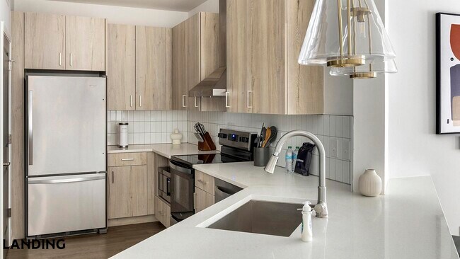 Building Photo - 560 Jack Clift Blvd