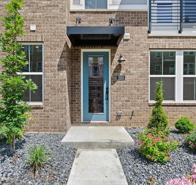 Foto del edificio - 7233 Otley Dr