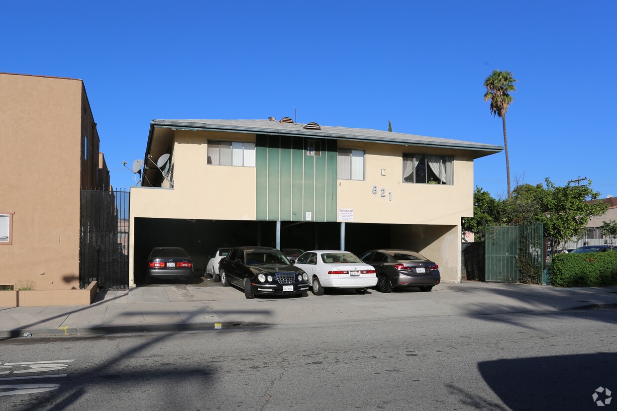 Building Photo - 821 S Mariposa St