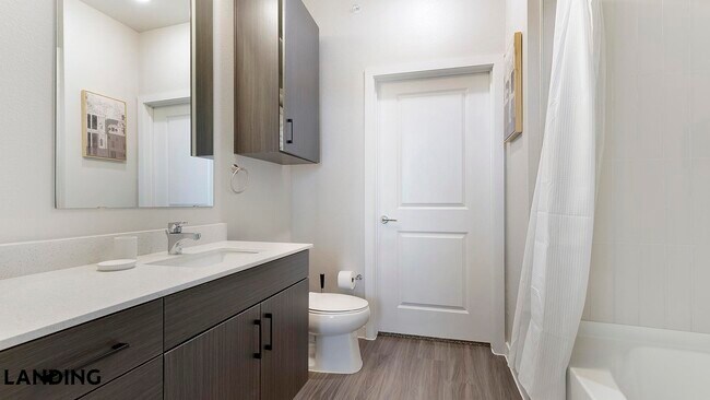 Foto del edificio - 14015 Univ Pass