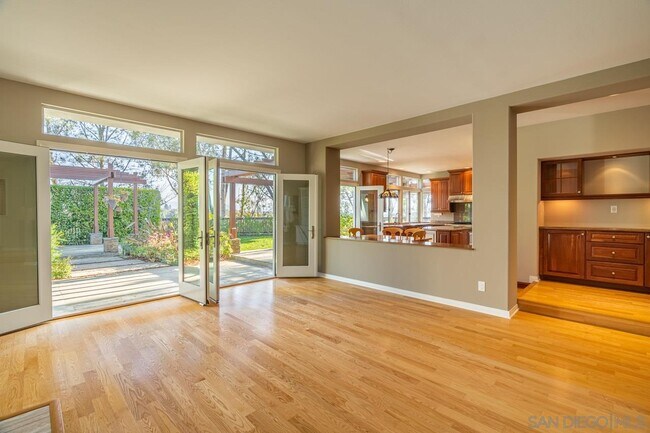 Building Photo - 4656 Whispering Woods Ct