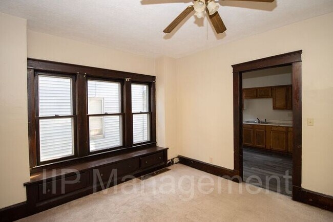 Foto del edificio - Cozy 1BR 1BA with Large Bonus Room! HALF O...
