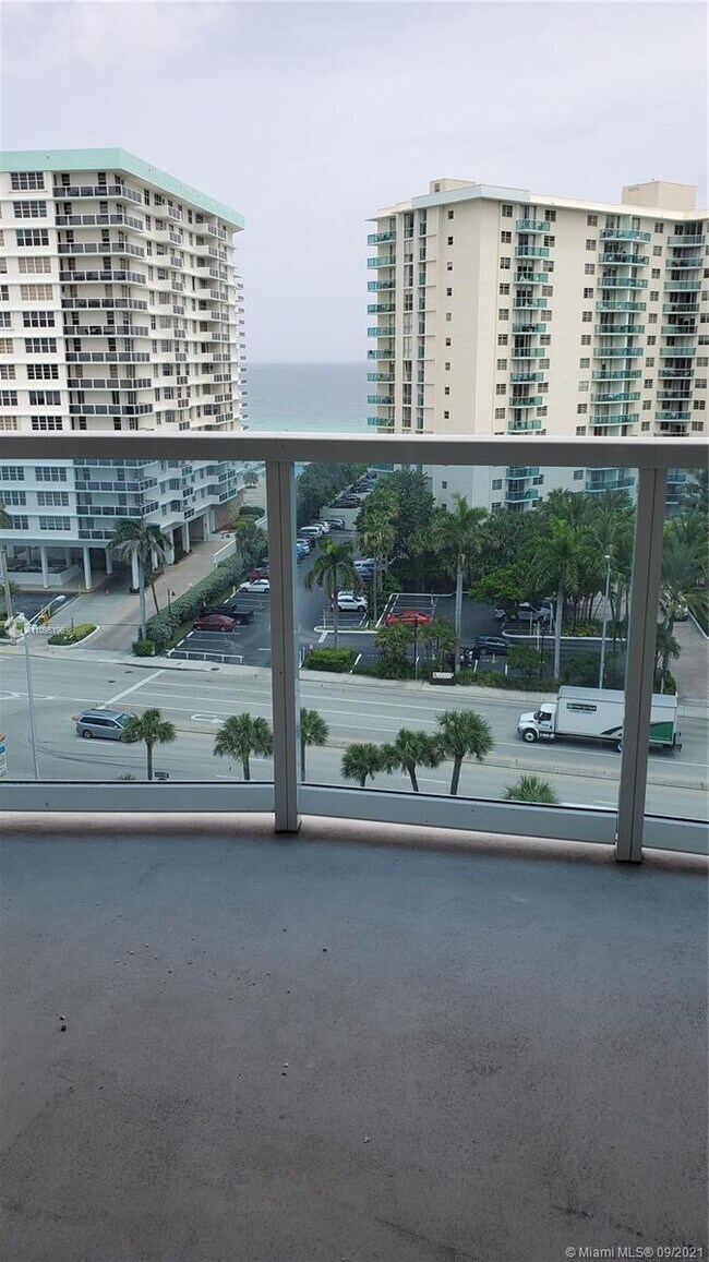 Building Photo - 3800 S Ocean Dr
