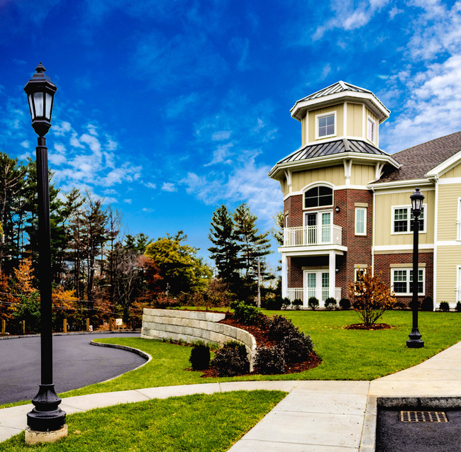 Foto del edificio - The Residences at Simonds Park