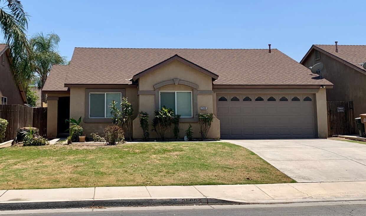 2509 Drifts Dr, Bakersfield, CA 93313 House Rental in Bakersfield, CA
