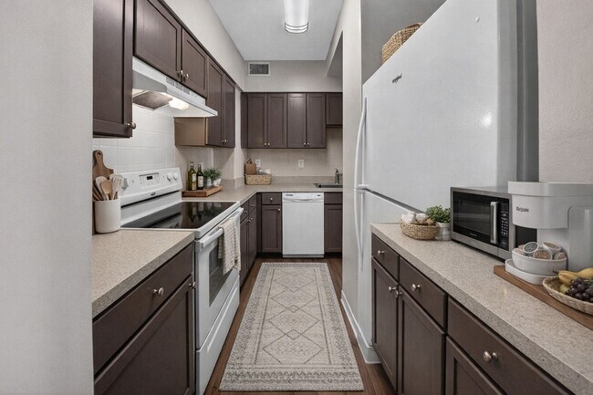 Foto del edificio - Pooks Hill Tower & Court