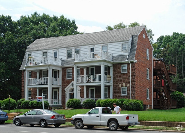 Foto del edificio - 4209 Grove Ave
