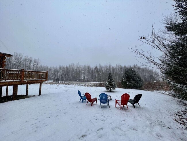 Foto del edificio - 30 Glade Cir