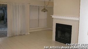 Foto del edificio - 7403 Gallery Ridge